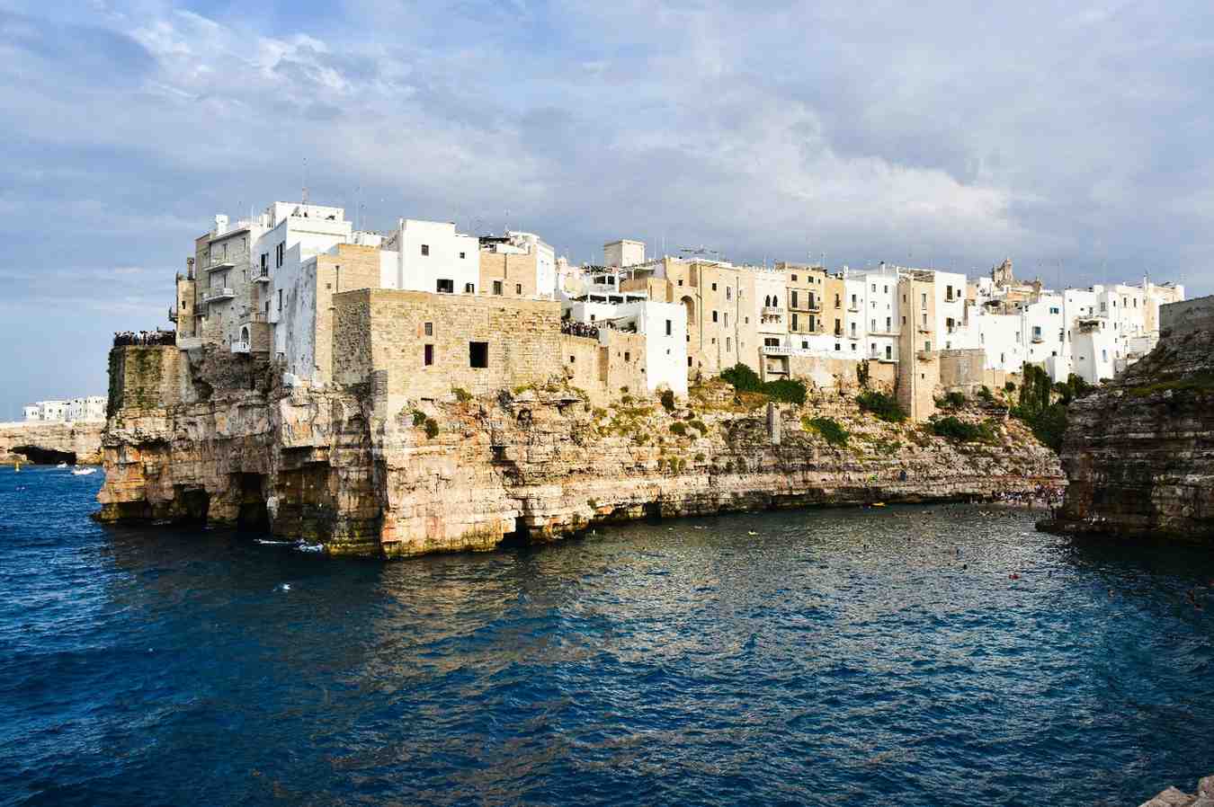 southern-italy-step-3-puglia (1) puglia-coastal-houses